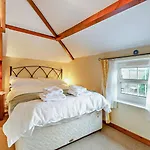 Holiday home 1 Bed In Oc-sz034